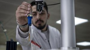 Erzurum'da stratejik ilaçların ham maddesi üretiliyor