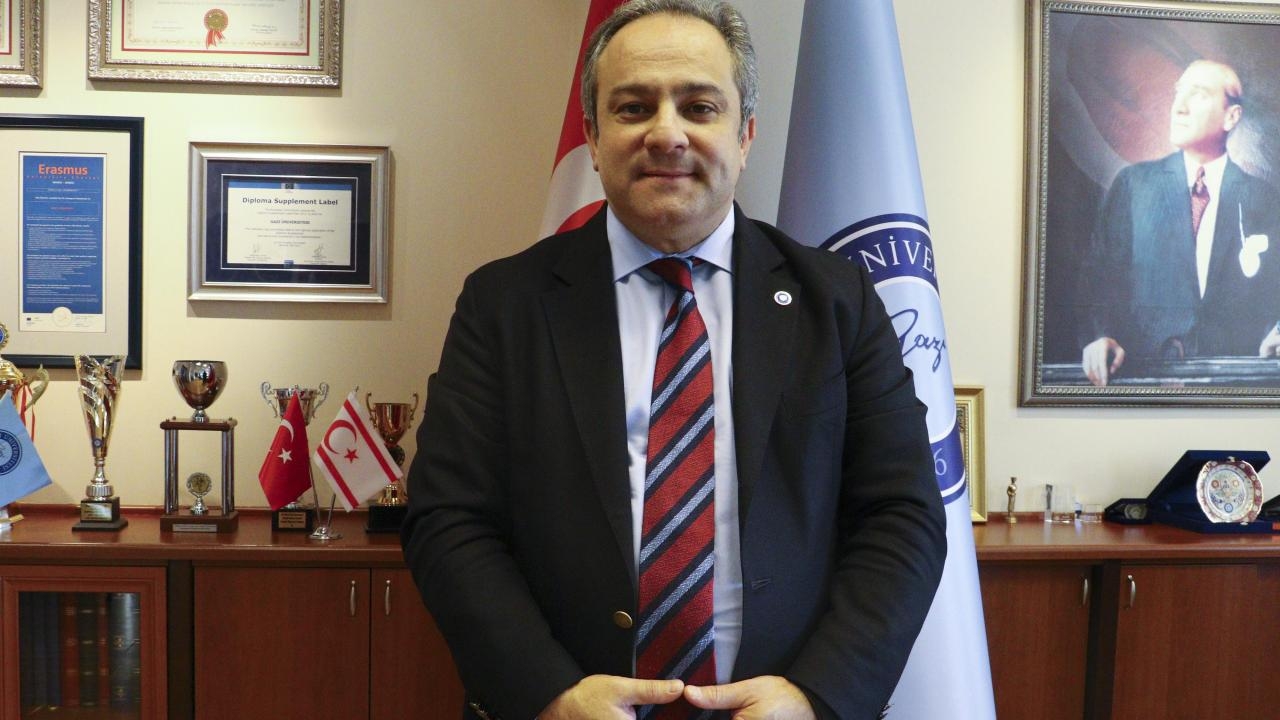 Prof. Dr. İlhan: Mutant virüs az sayıdaki virüs ile bulaşabiliyor